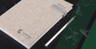 Elegancki kalendarz książkowy dla biznesu, jak wybrać najlepszy design i materiały?
